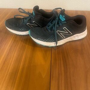 New Balance‎ Black and Blue Athletic Shoes